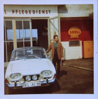 Shell Pflegedienst with Ford Taunus 17M 1962 Gasstation-Photo (8760)
